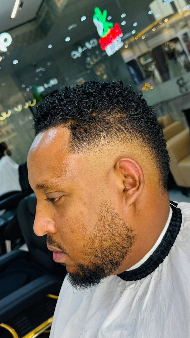 Classic gentleman’s style with sharp edges.
